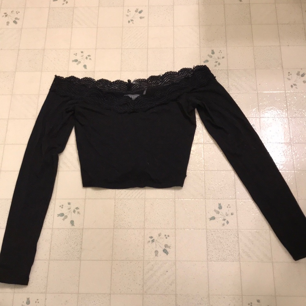 Off the shoulder lace crop top